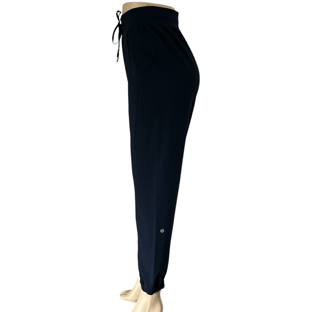 BNWOT RARE Lululemon Navy License to Train Jogger Pants